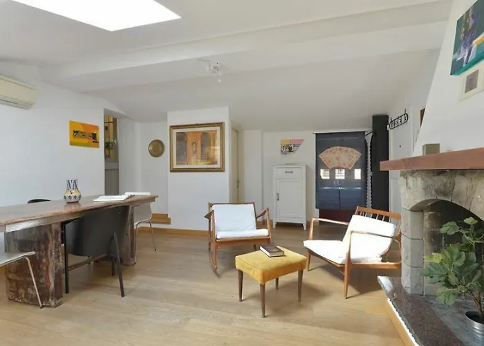 Colombina Hotel Bolonia